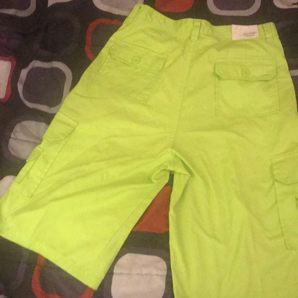 Shorts - Picture 4 of 4
